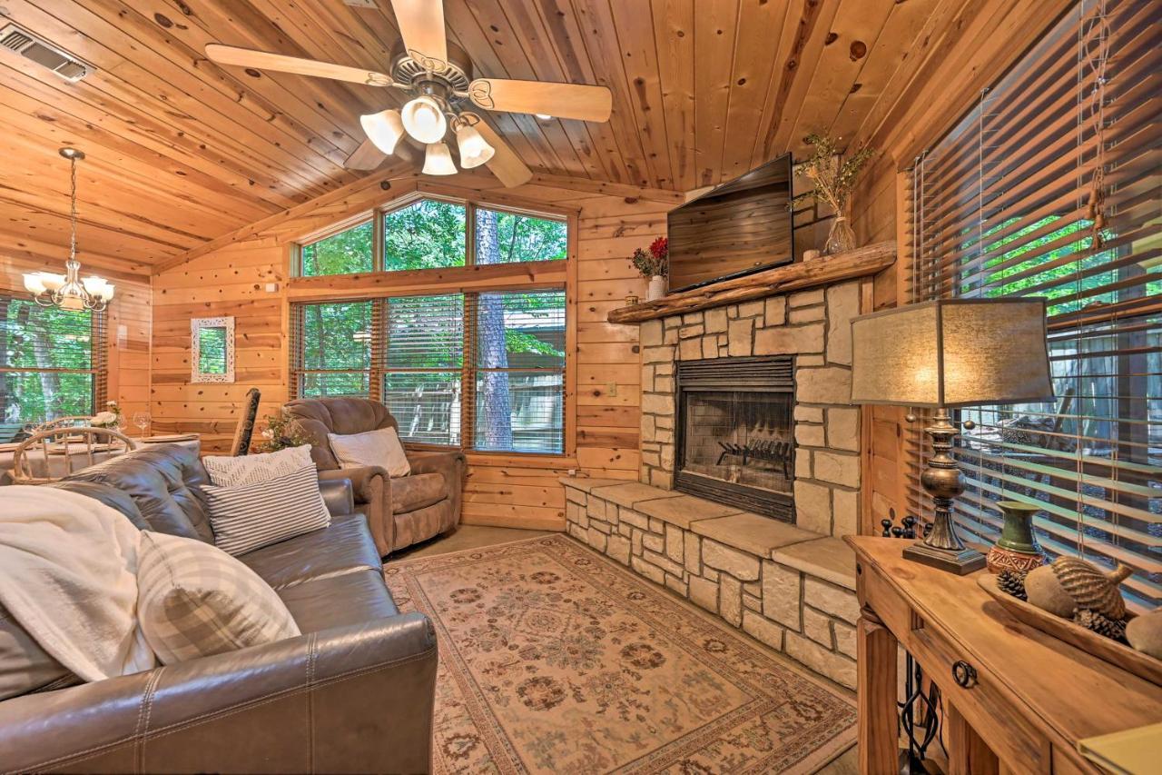 Broken Bow Azalea House - Forest Gem With Hot Tub! Экстерьер фото